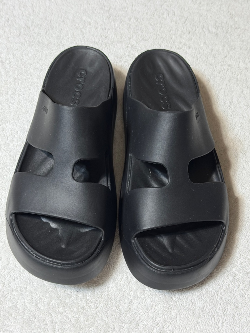 Crocs Women's Classic  Platform Sandals Black Women’s 9  Like New